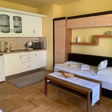 Mandarin Wellness Apartman Siófok Exterior foto