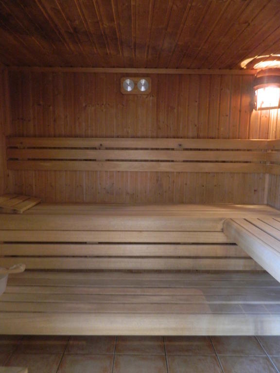 Mandarin Wellness Apartman Siófok Zimmer foto